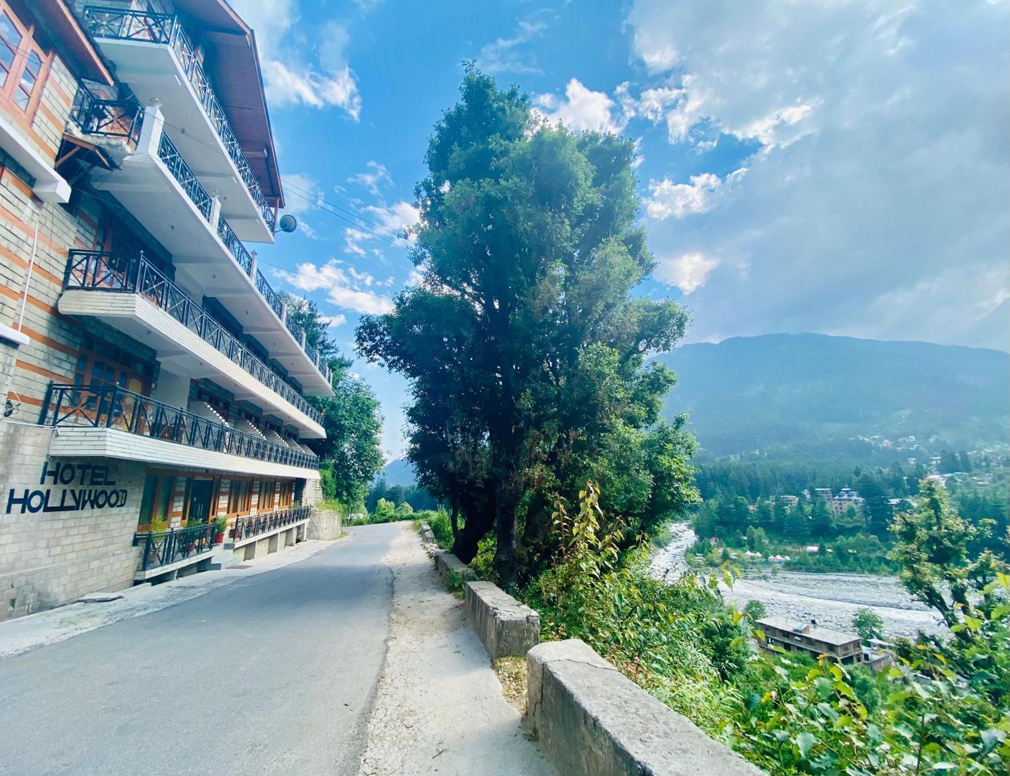 Hotel Hollywood Vibes #Riverview #Premium Rooms #Prime Location #Most Awarded #Parking #Top Rated #Open Terrace #Lawn #Best Selling Hotel In Manali - Manali (Himachal Pradesh), Manali